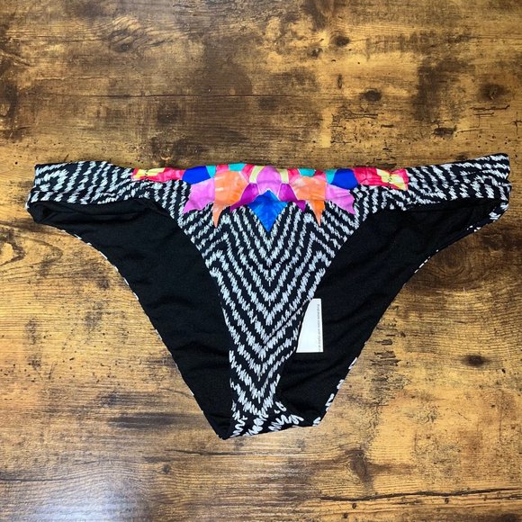 Bar III BLACK MULTI Feather Daze Print Side-tab Bikini Swim Bottom XL NWT - Picture 3 of 6